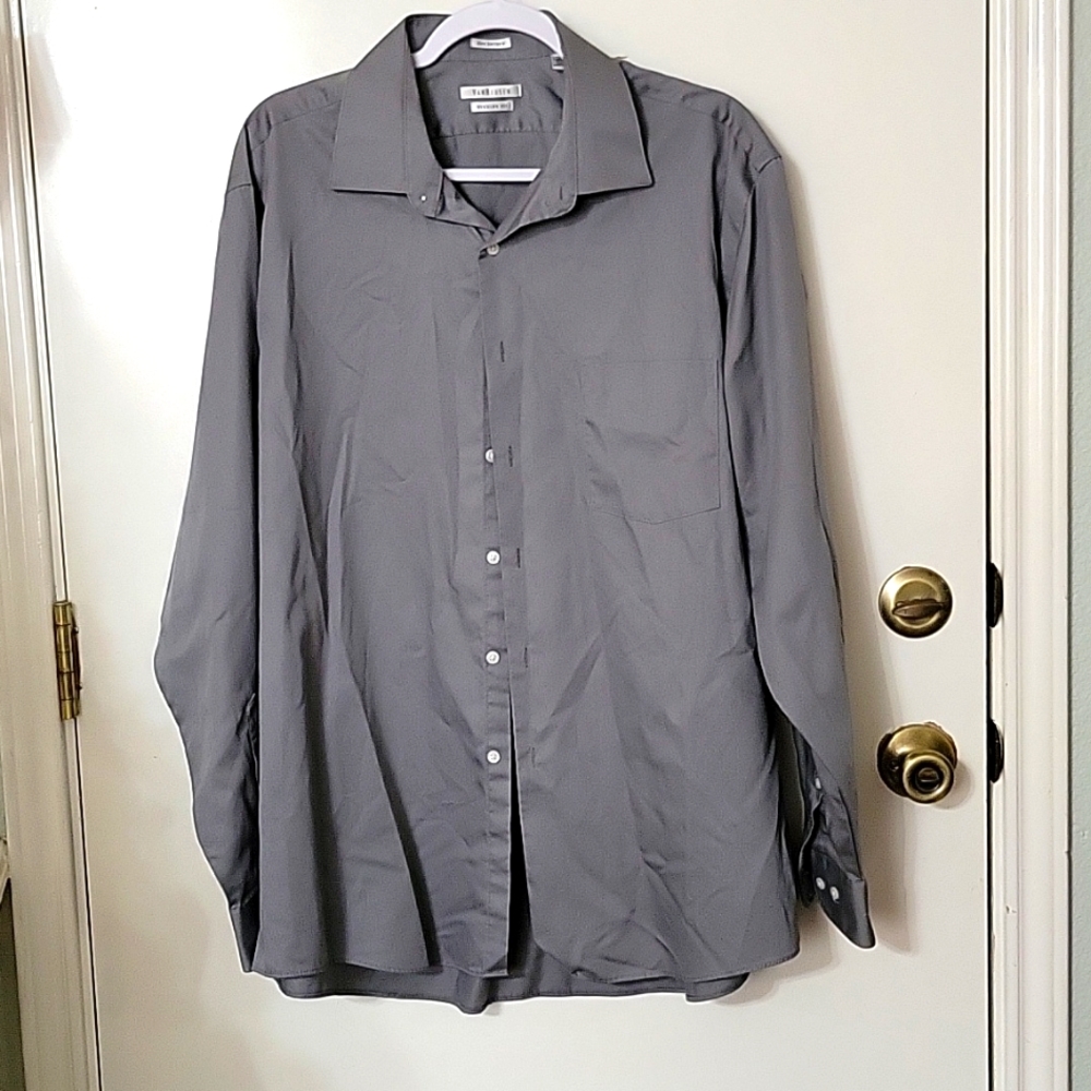 Van Huesen Mens Button down shirt